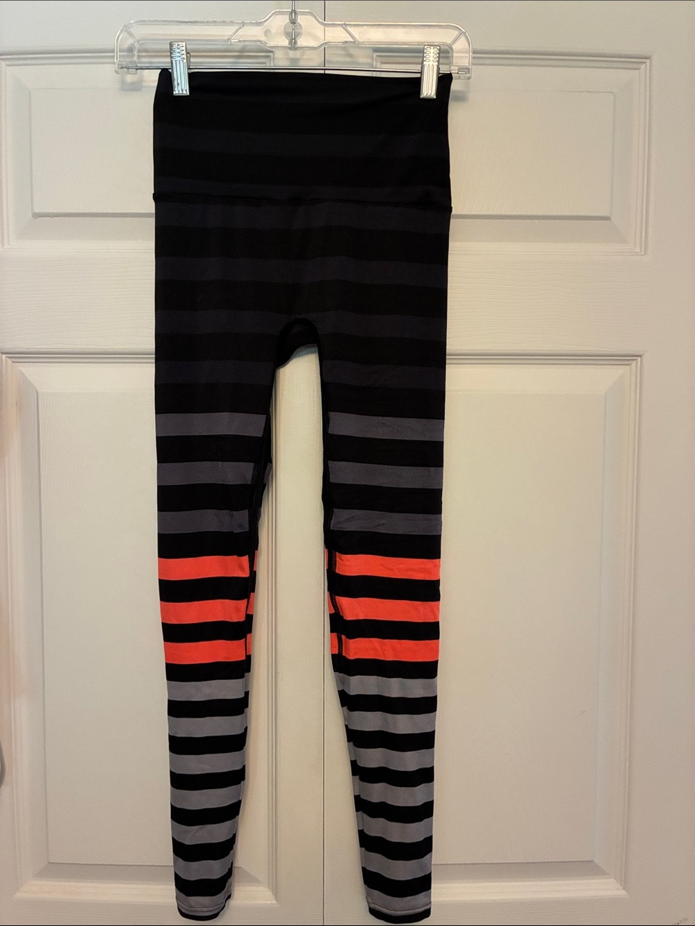 K-Deer Sneaker Length High Waisted Active Leggings Black Medium M